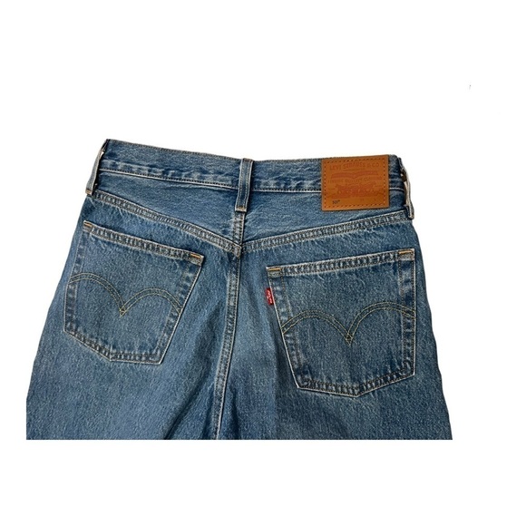 Levi’s 501 Straight Leg Distressed Button Fly Jeans Women’s Size 26 NWT - Picture 6 of 15